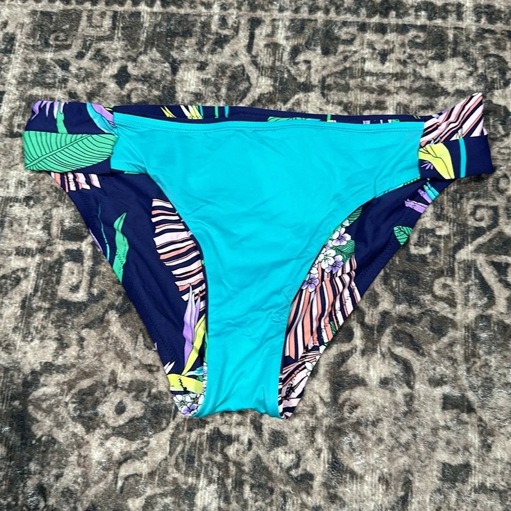 Women’s Used Bathing Suit Bikini Bottoms Trina‎ Turk Tropical Birds of Paradise